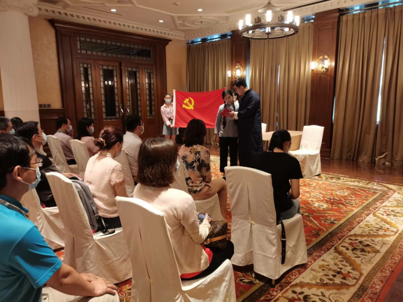 1657091783713471.jpg 2.jpg